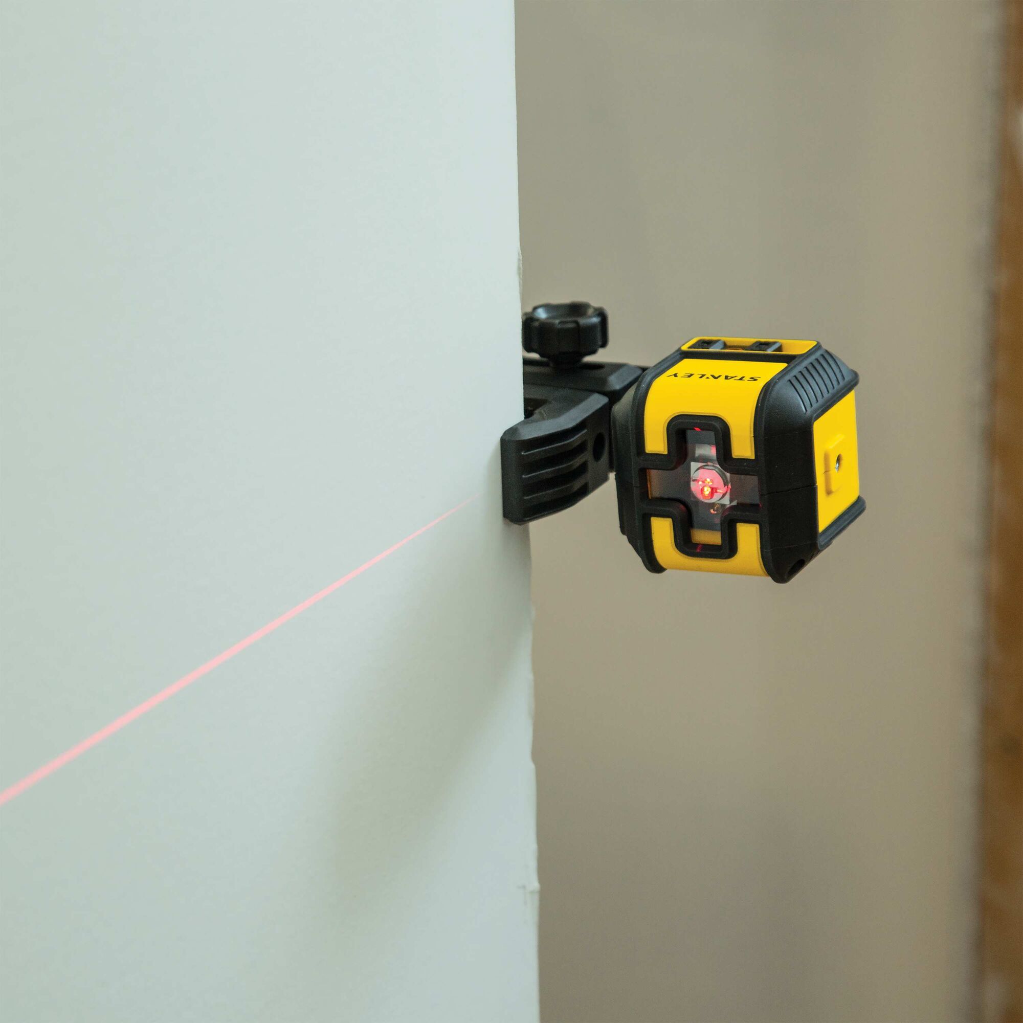 Stanley cubix outlet laser level